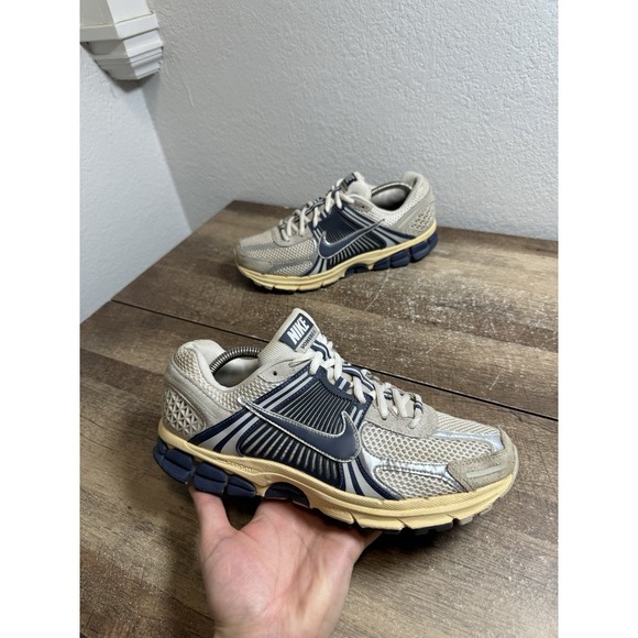 Nike Vomero 5 Men Size 9 Men Used Navy Blue / White / Platinum Aged Midsole - Picture 1 of 8